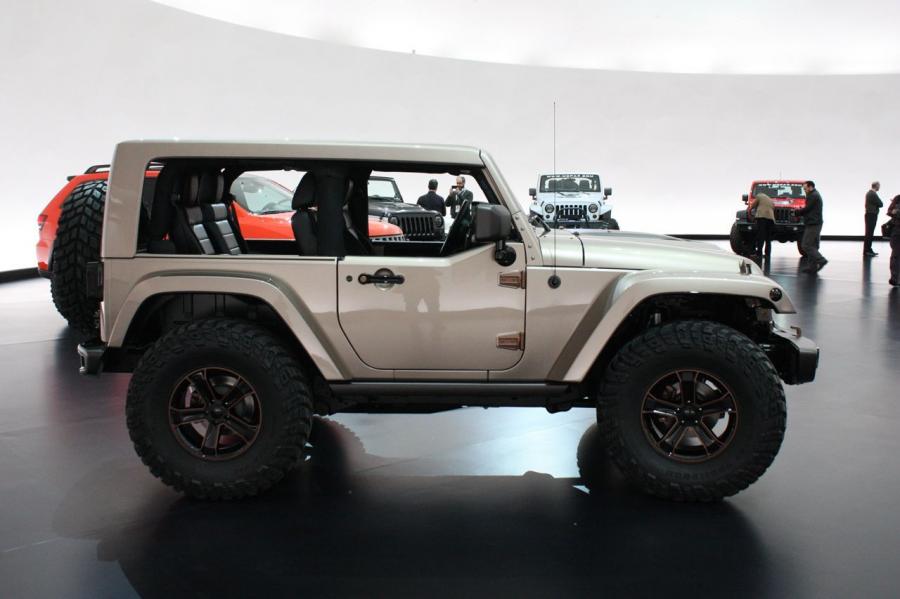  Jeep Wrangler Flattop Concept 2013 года  (фото 10 из 23)